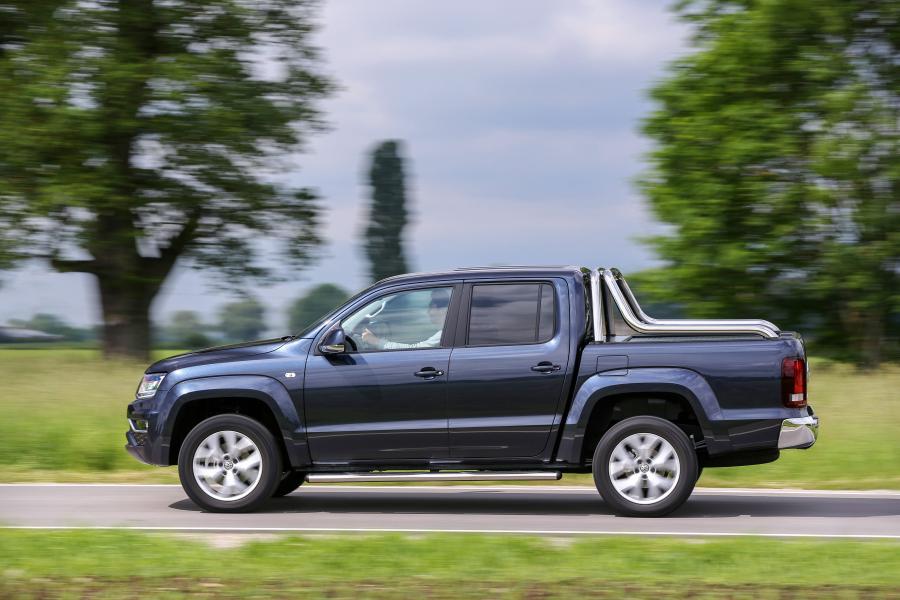  Volkswagen Amarok Double Cab Highline 2016 года  (фото 11 из 37)